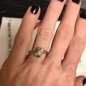 Single stone diamond promise ring. Size 7.